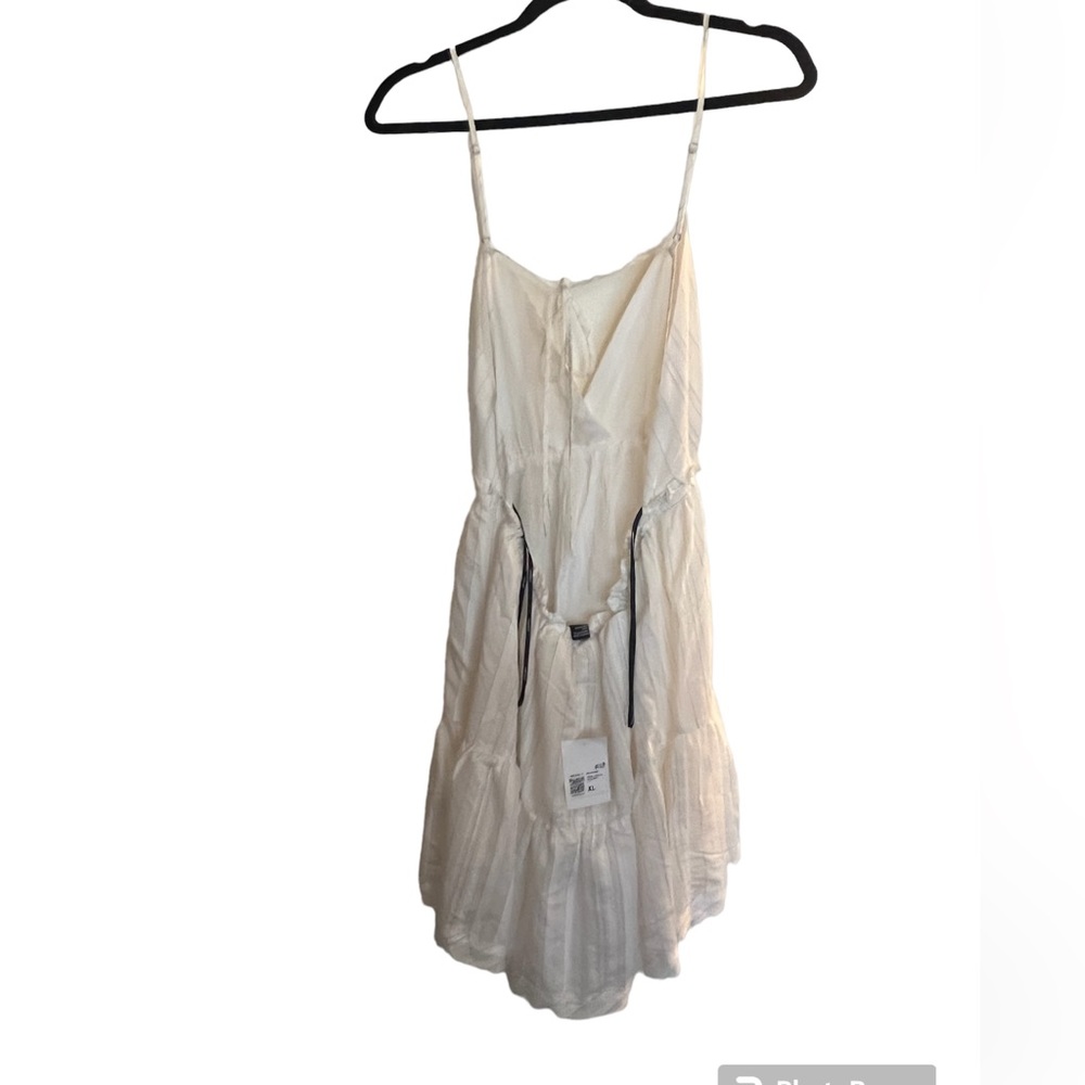 Pinstripe cutout mini dress - Picture 2 of 5